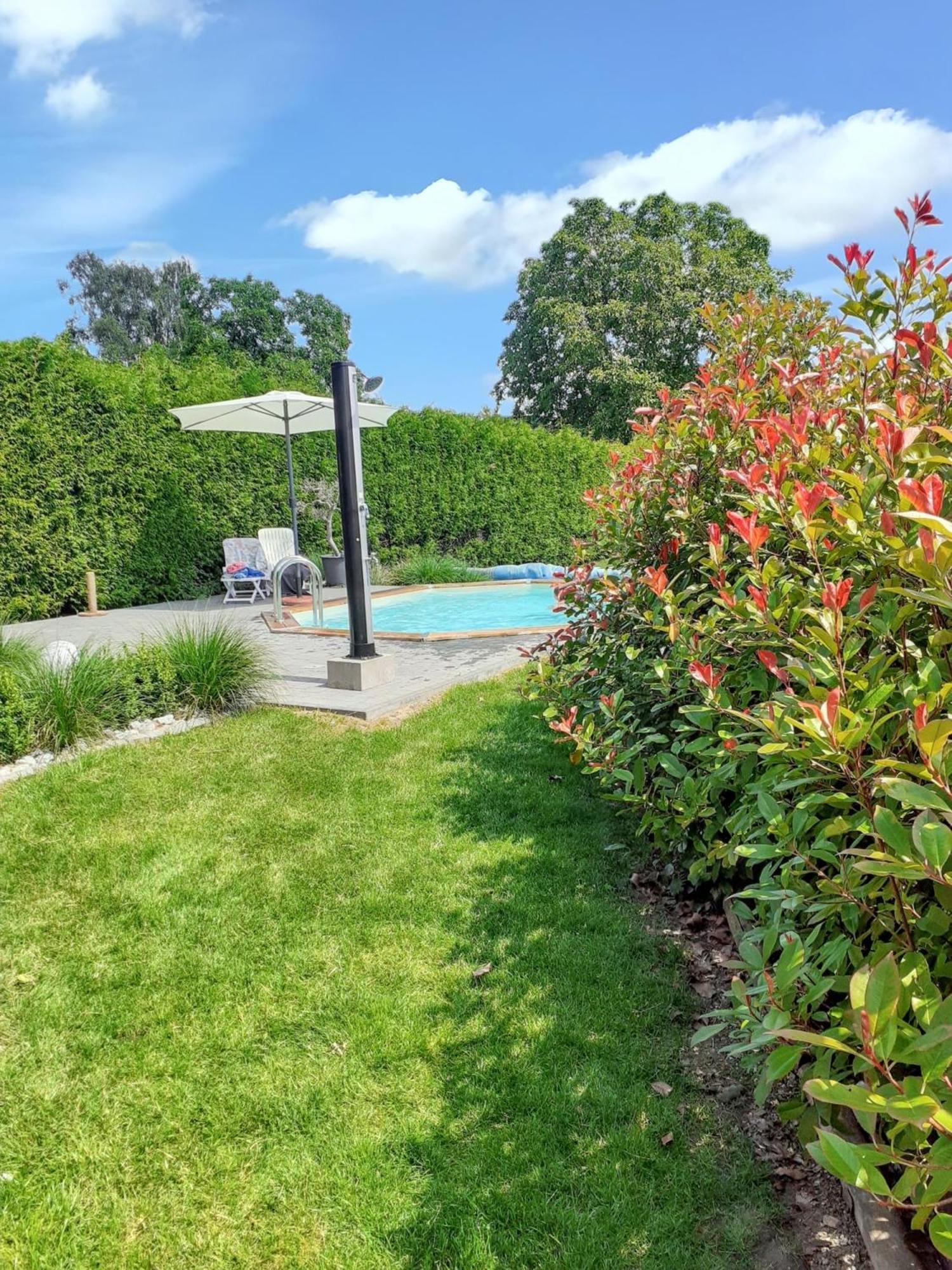 Charming House In Hamois With Shared Pool 빌라 외부 사진